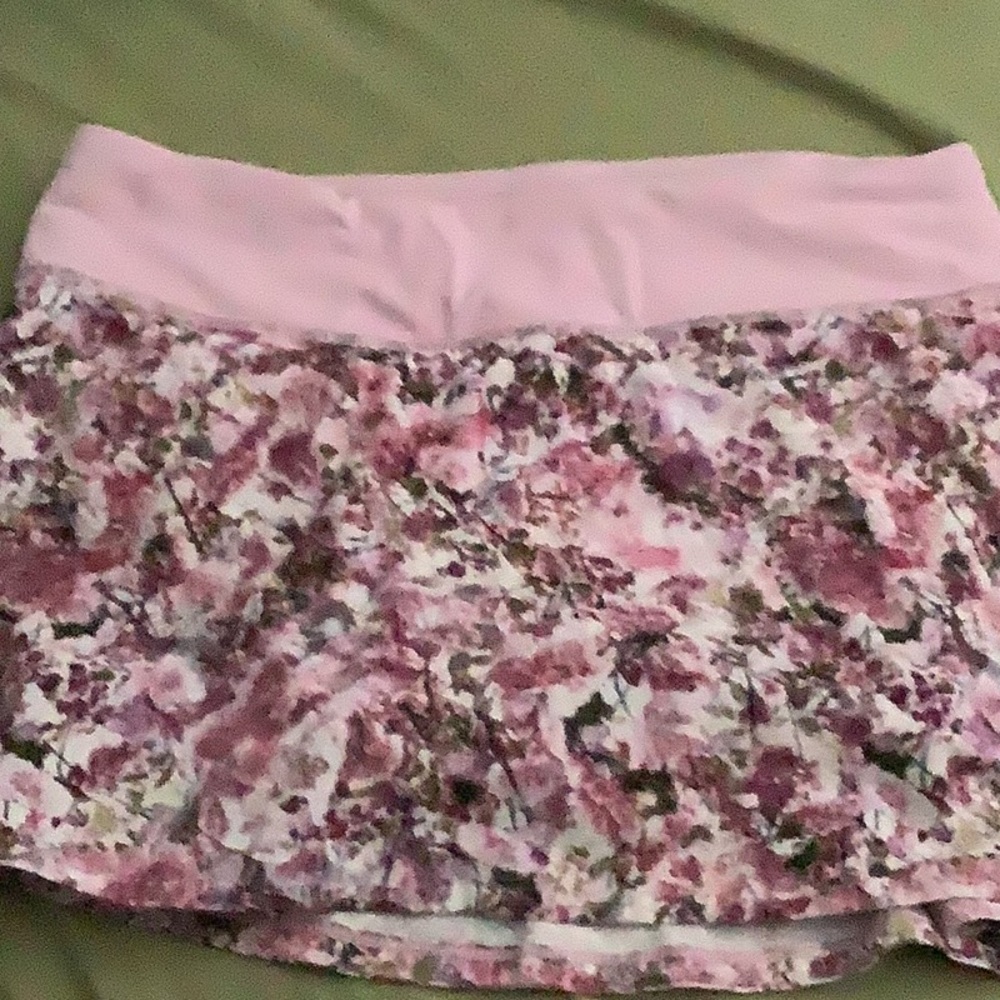 Floral play off the pleats lulu skirt